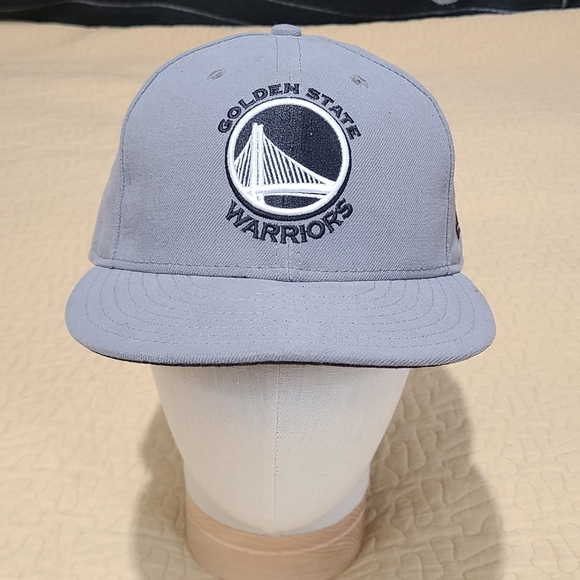 New Era Golden State Warriors fitted hat size 7 1/4 - Picture 1 of 7